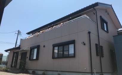 愛知県西三河東三河西尾市外壁塗装アステック超低汚染リファインSiシリコン塗装モカ色褪せ汚れベランダ防水FRPトップ保護仕上げ施工後