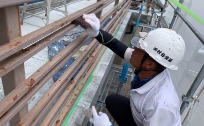 愛知県西三河東三河付帯部塗装工事手摺庇戸袋シリコン塗装鼻隠しフッ素塗装剥がれ割れ欠け汚れ施工写真手摺りケレン作業