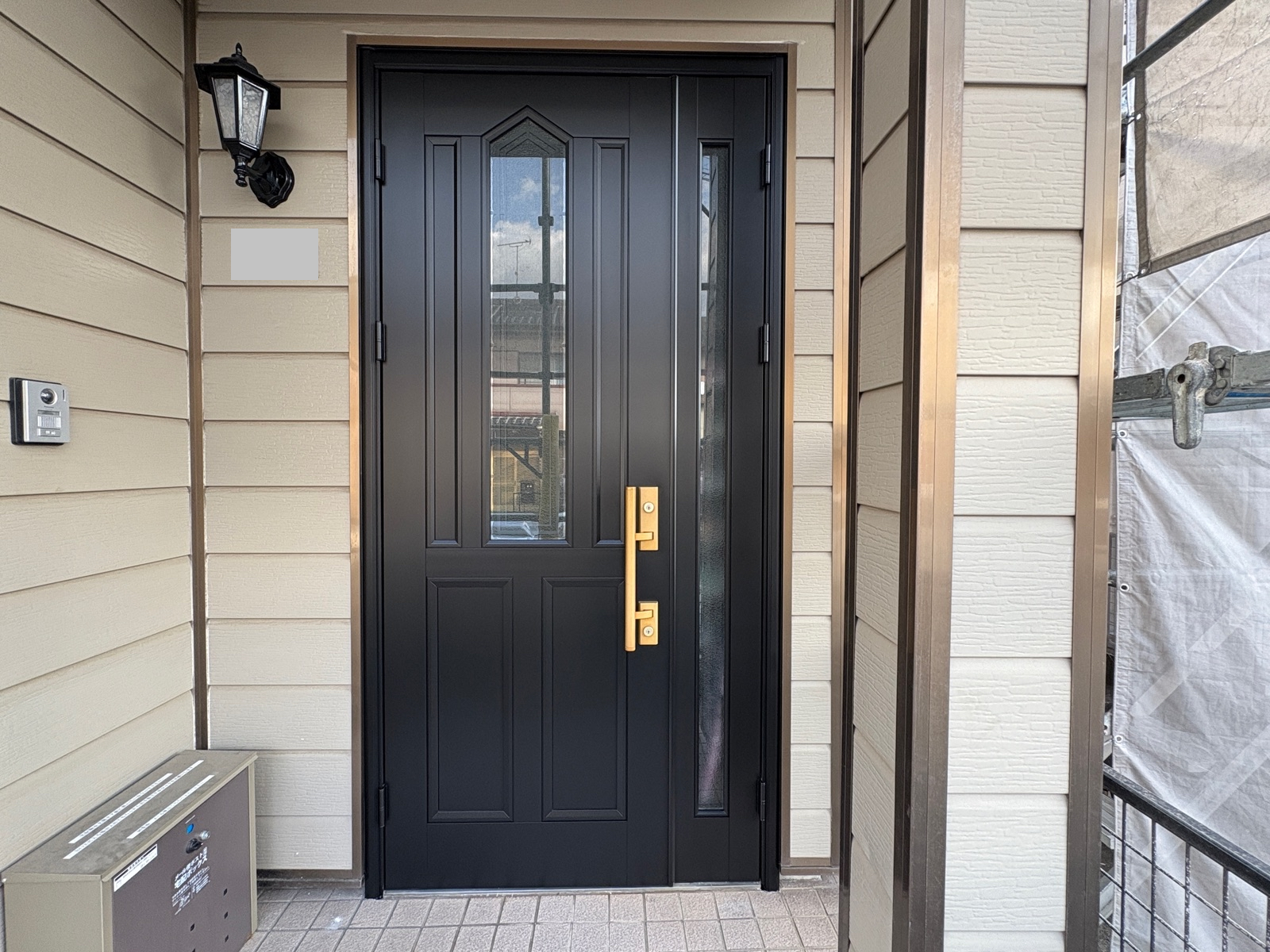 玄関扉 施工後