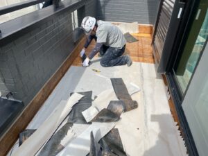 既設シート撤去